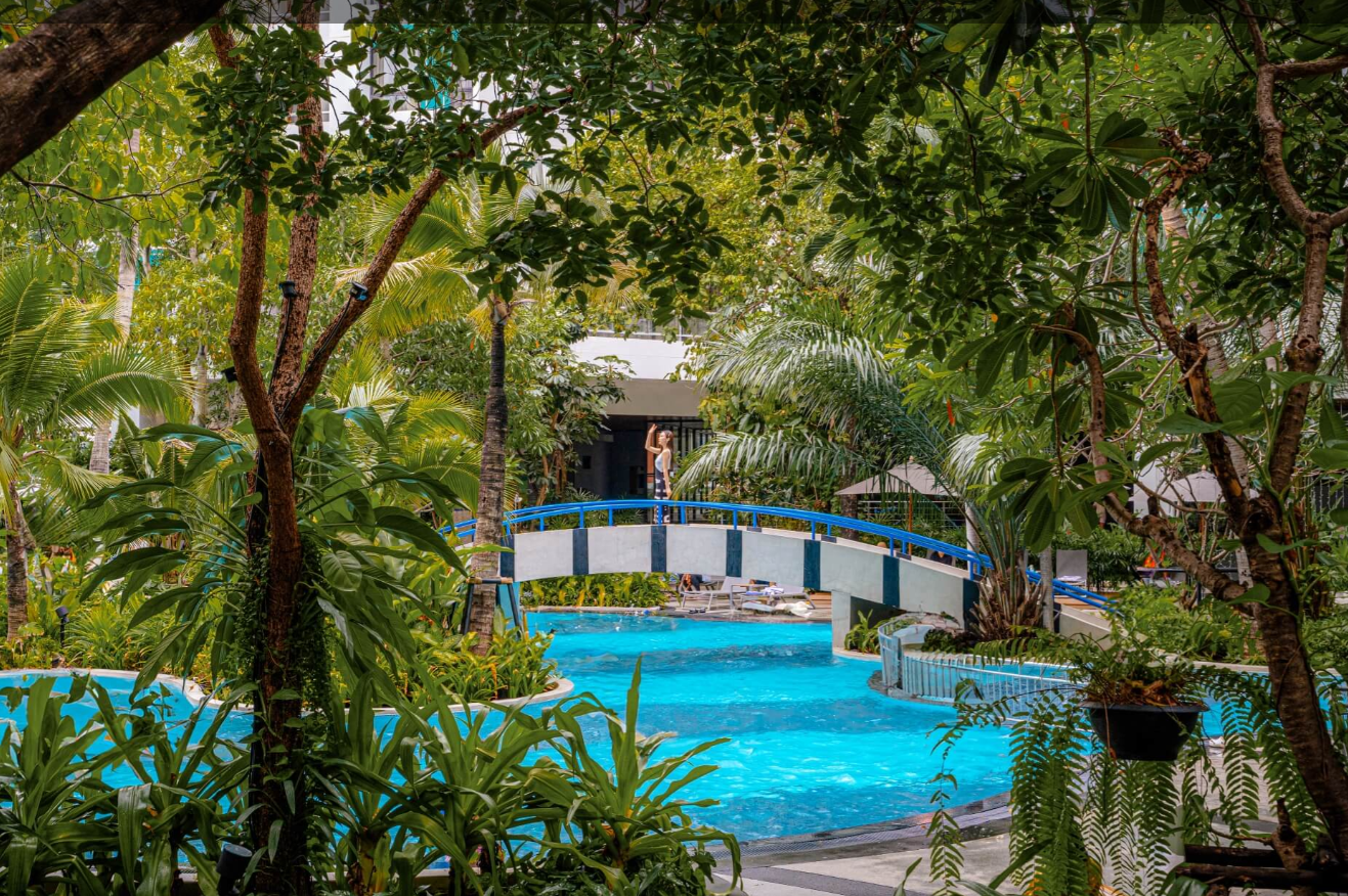 Chatrium Residence Sathon Bangkok pool