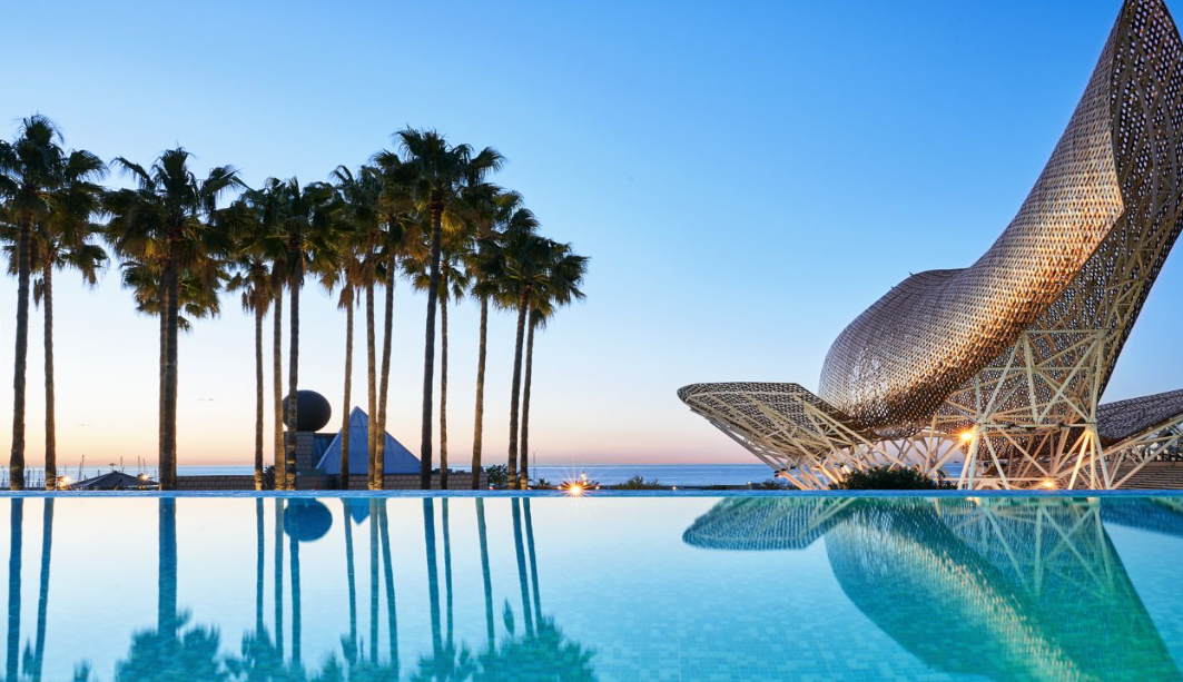 Marina Coastal Club Hotel Arts Barcelona pool