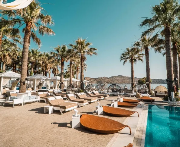 Cabana Mare Beach Club pool day pass