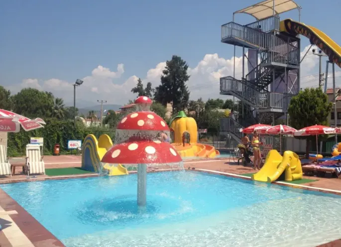 Sultan's Aqua City pool day pass