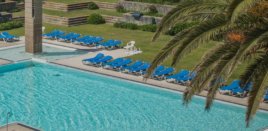 Pool day passes in Porto