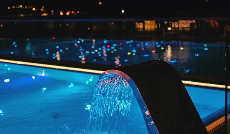 Pool day passes in Lisbon