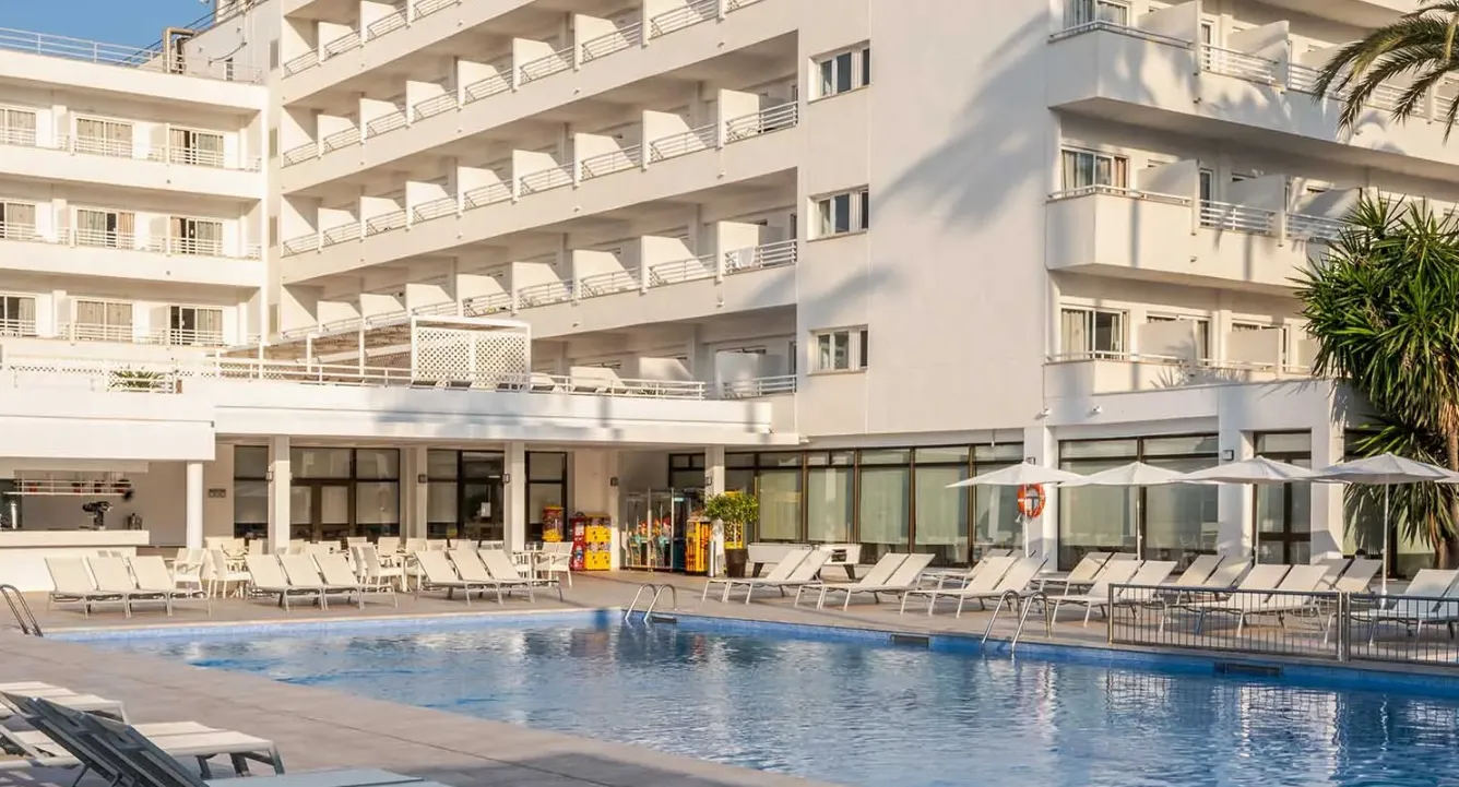 Globales Santa Ponsa Park pool day pass Mallorca