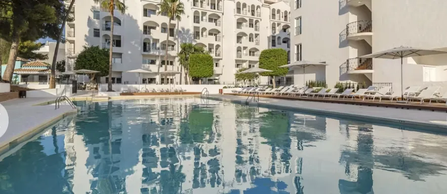 Occidental Puerto Banús pool