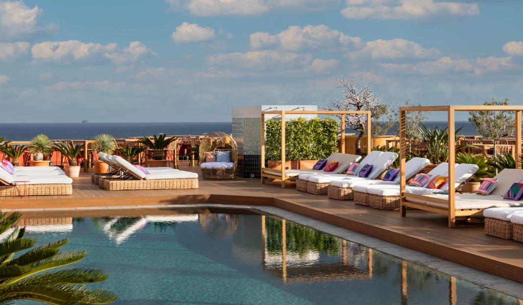 AC Hotel by Marriott Nice rooftop garden pool